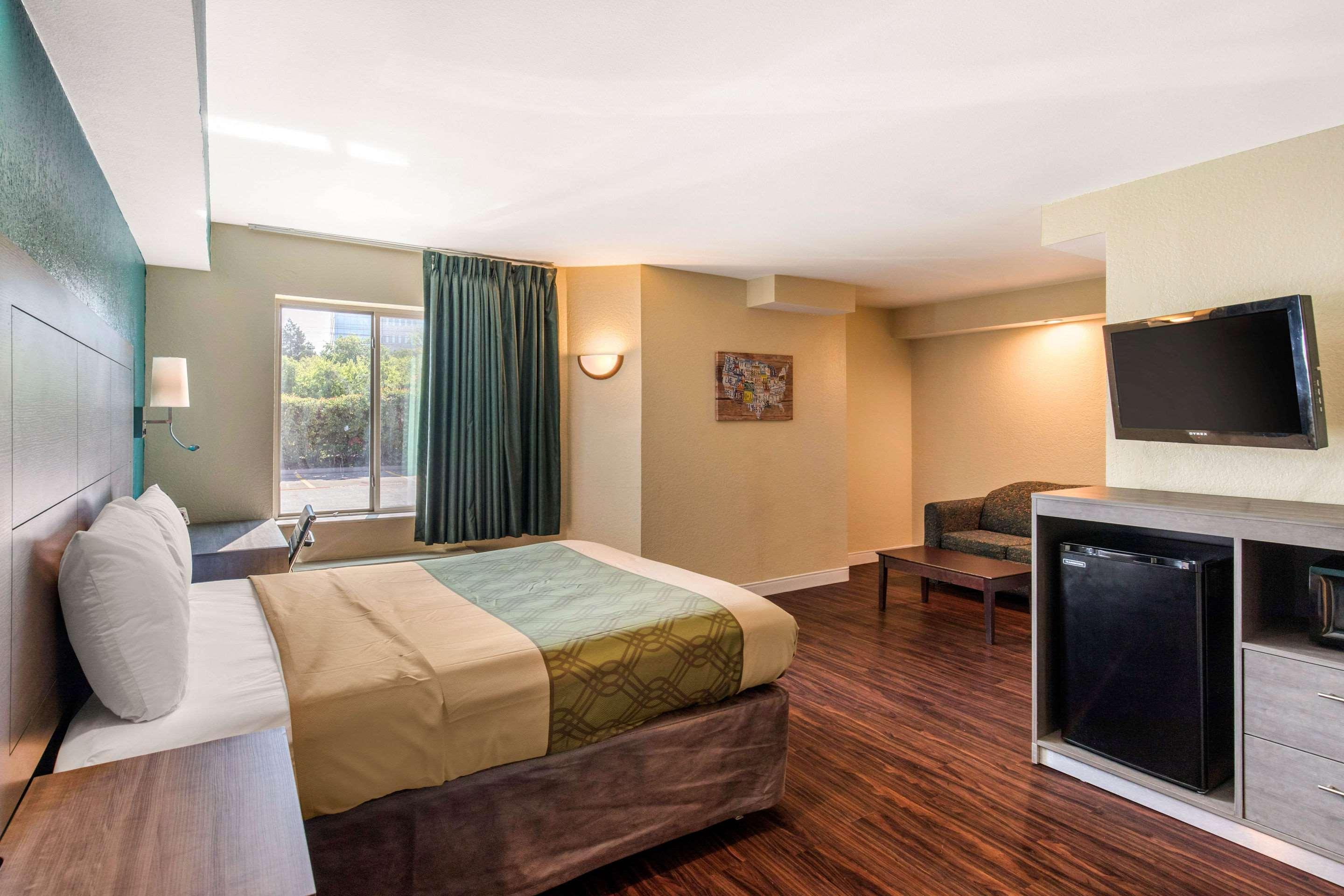 Quality Inn & Suites Richardson-Dallas Εξωτερικό φωτογραφία
