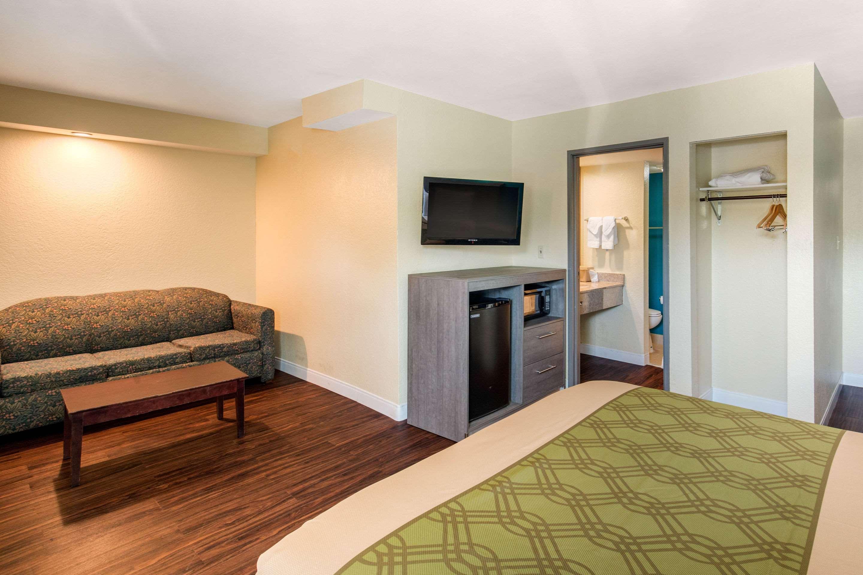 Quality Inn & Suites Richardson-Dallas Εξωτερικό φωτογραφία